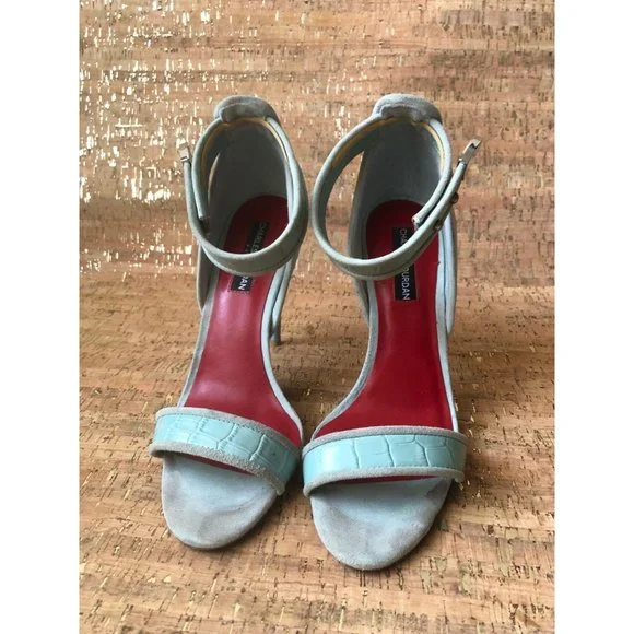Charles Jourdan Paris Blue/Red High Heels Womens size 8 $52 obo - Picture 2 of 6